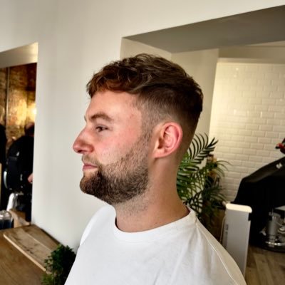 JakeeLTS's profile picture. 