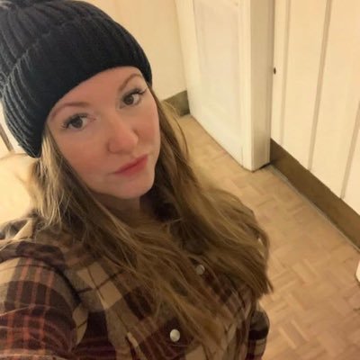 I’m kind and honest and caring woman I love outdoor and I love fishing and camping single MF