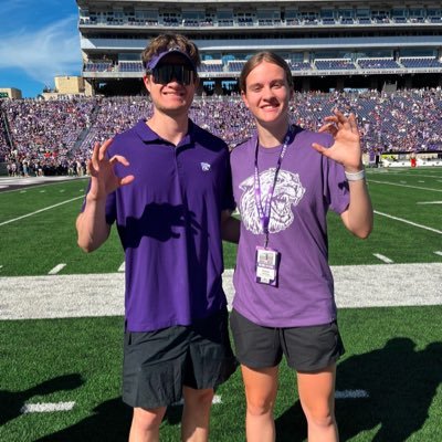 š¤ @steven_vickery , proud mom to two amazingly talented and smart humans - @holdenvickery #34 ššš½ and @vickerymaddie #5 š