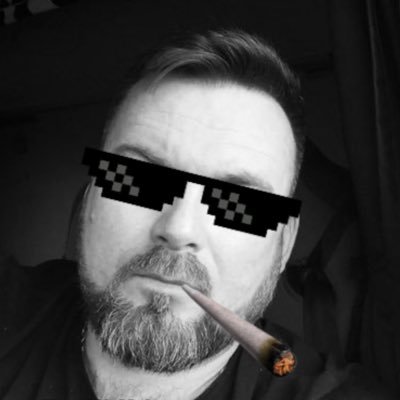 Djuradj1001's profile picture. Pre svega normalan!