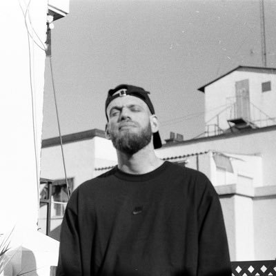 jofroidefond's profile picture. Paid Search Expert exploring AI disruptions | Building new ventures in public 🦾 | Ex-LVMH Performance Marketing Lead | Training for Paris Marathon 04.2026 🏃