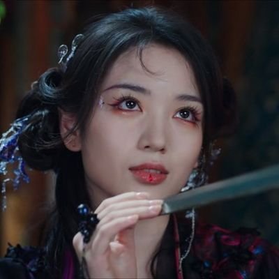 บ่นหนัง/ซร/นี่นั่นไปเรื่อย หวีดนักร้องและนักแสดงที่ชอบ 🤍