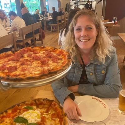 MiaNorman00's profile picture. I'm a swede and live in a small town in south of Sweden. Mother of two wonderful kids. Love music. 
Post Malone is my absolute favourite!🤟👍