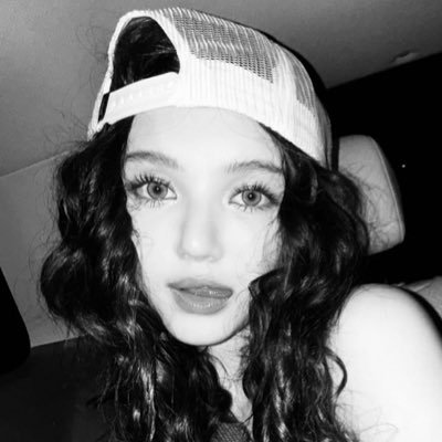 cancelled722's profile picture. lalalalalslalalalalslslwkejwksjejw