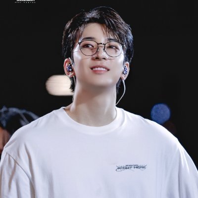 𝓮𝓵𝓵𝓮 🐈‍⬛ • military wife ni wonwooさんのプロフィール画像