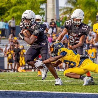 Richard Guilbaud jr C/O 2029 Running back/edge rusher Miami fl @richardjr1320@yahoo.com #3057889501 5’9 210 hialeah high