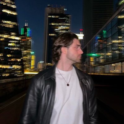 refinedecho's profile picture. 