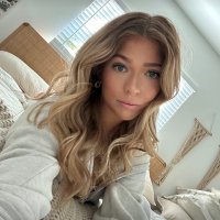 Courtney Brooks (@vyvan_leeee) 's Twitter Profile