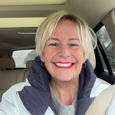 🥳TRUMP IS MY PRESIDENT 🇺🇸WWG1WGA🇺🇸MAGA🇺🇸🇺🇸🇺🇸PATRIOT AND SERIAL ENTREPRENEUR 💇♀️HAIRDRESSER ESTHETICIAN 😉🍎NO DMS🍎I will block ya