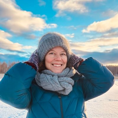 ElinaUssa's profile picture. Töissä @FiCom_ry