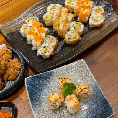 rainysoulll's profile picture. sushi addict