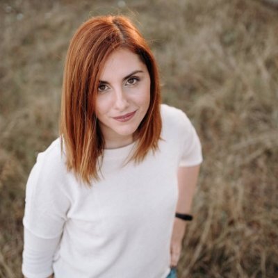 AndreaKoszti's profile picture. Just keeping 2 things open: my eyes.