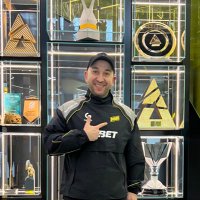 Yevhen Zolotarov (@naviharispilton) 's Twitter Profile