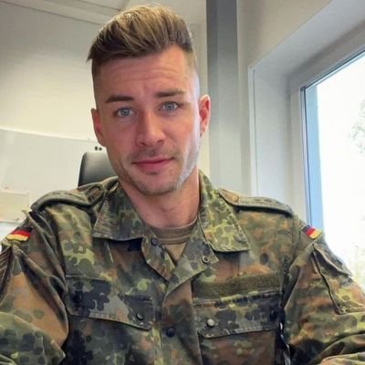 FreshJ54647's profile picture. 