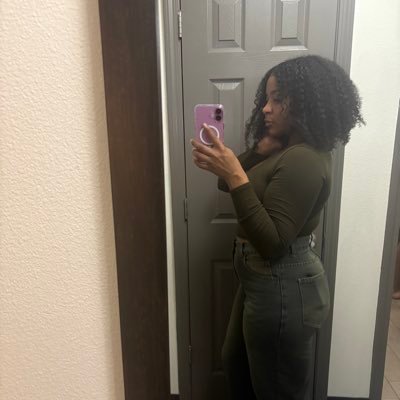 Outta Sight, Outta Mind | 25 | CAPRICORN | IG: thetrinndingtopic