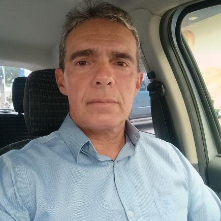 CarlosColares6's profile picture. Cristão 🙏🏻
Família ❤️
Patriota 🇧🇷 
Corretor de Imóveis 🏡 
Hobby 🏄🏻‍♀️