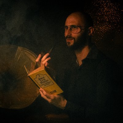 Mathtort's profile picture. #EnigmasLiterarios en Spotify 🎤🎧
📚Escritor de cuentos, poesías, relatos y ensayos.
Actor y Audiovisual