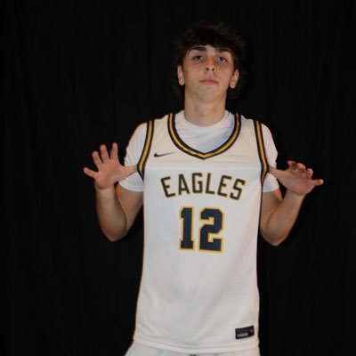 2026 | Liberty North | PG,SG| 6.0 | 165lbs | GPA:3.8 |Long jump/Triple jump|Email:gsta5573@lps53.org | Phone 816-651-0902