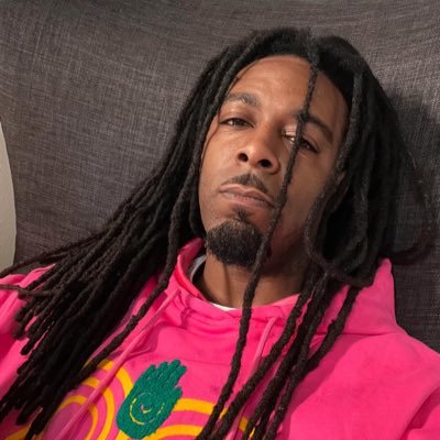KayroKushington's profile picture. 📸: afc_x_bda I make custom clothing items. embroidery & vinyl pressing, audio engineer as well. Owner of #AboveFlyClothing