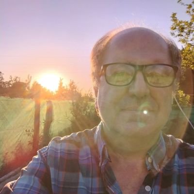 Docente jubilado. Lic. en Adm.
Periodista. Chequeo lo que digo.
Pasajes @contacto1460, también por YouTube