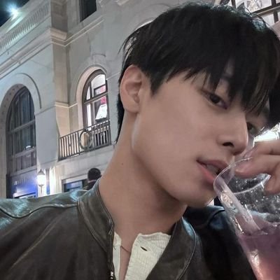 newsswae's profile picture. (My heart is full of talk and time forces me to remai1silent