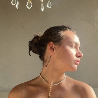 essenzialmente baso la mia personalità sui miei gusti musicali