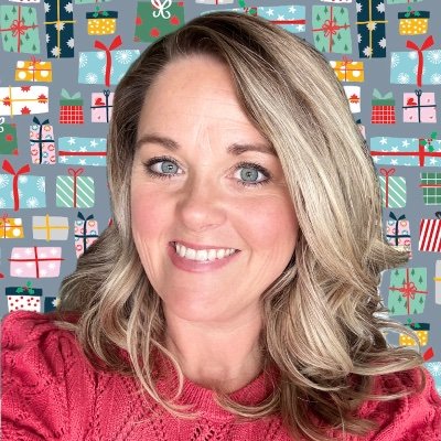 julieelamfnp's profile picture. 