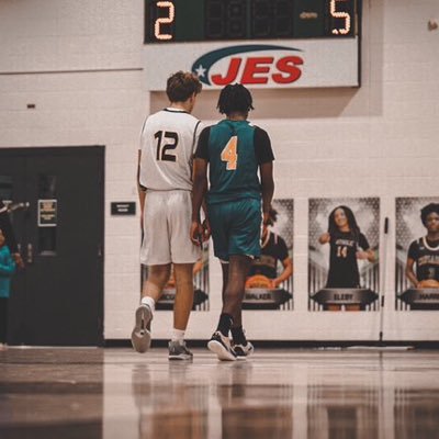 Joshuahoops10's profile picture. Joshua”Josh”Miller |Oscar smith high school guard| 5’11| 140 |co2027 /@Joshuajoshmiller10@gmail.com