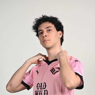 TartolGG's profile picture. 🎯 Aim Coach per TUTTI gli FPS. 📈 Fortnite Analyst e Coach 💬 Content Creator per @PalermoEsports Assistente di @Coach_F0x