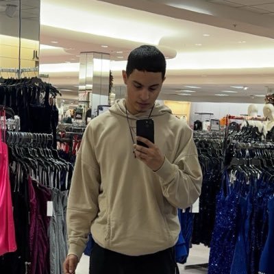 SpeciialEra's profile picture. Roblox Content Creator 🖥️ (32k+ Subs | 128k+ Followers 🕐)
Live Streams ➡️ https://t.co/oWBUSYbECm
Business Inquiries: Wigwoolog31567@gmail.com