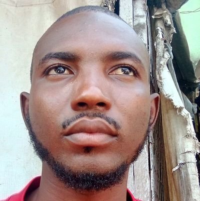 Muslim//Abduljabbarism ideologist//Anatomist//man utd fan//single but recently engaged with Aisha//simple but not stupid.