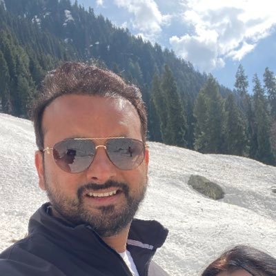 sara_ankit's profile picture. 🌍| ✈️ | 🏞️ |