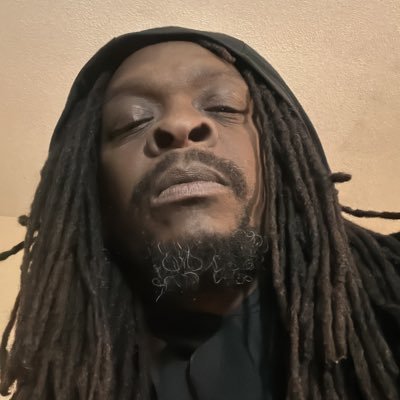 Host of the Wake n Bake Wut it duuuuuuuu #RaiseHail #HTTC Lakers-Nats/Mets-Caps Fan 🖐🏾 #TakeCommand #newera #newbeginnings #NEWDAWN Casual Knower of BALL 🏈