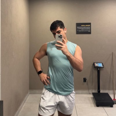 victor_castrog's profile picture. 👨🏻‍🍳 🎨❤️💕 https://t.co/ifSzQwSuPW