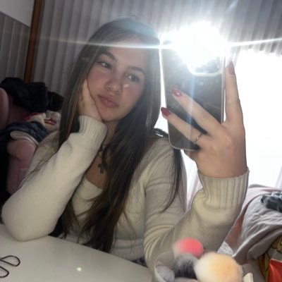 iaarazinha's profile picture. @SLBenfica