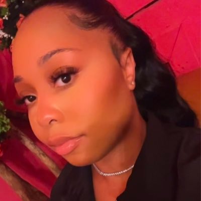 ♡ Profile