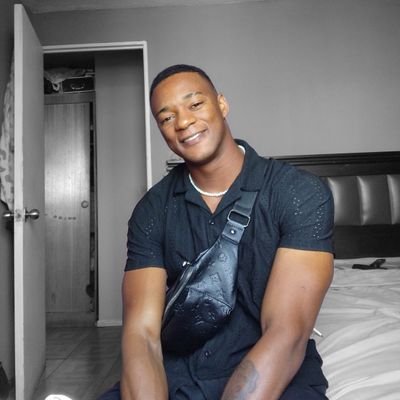 venta de contenido+🔞 al DM actor BBC 🔥 joven negro dotado 😈 Made in 🇨🇱 IG:https://t.co/dLnXN77tqN
todas mis páginas +🔞💙🍆
👇🏽👇🏽