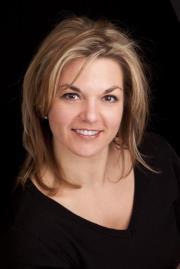 hollyTOagent's profile picture. Toronto based real estate agent ready to meet, and help you navigate the sometimes complicated real estate arena.  416-995-0229/holly@hollyTOagent.com