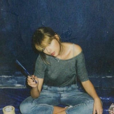 livvzstudyy's profile picture. futura mediciner