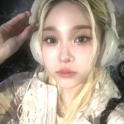 jianazip's profile picture. ──★ ˙ ̟😾 !! for #지아나