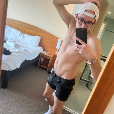 Gay blonde twink 28 fun 😈🔥❤️🙈 go subscribe to my only fans page 🍆🍆🍆🥵🥵💦💦💦💯💯 https://t.co/U3OndjwOK3 👻 Snapchat KyeKye_96 👻