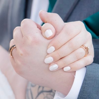 OverthinkFarm's profile picture. 