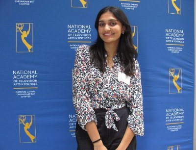 SaraRooneyMedia's profile picture. Aspiring MMJ at @merrillcollege 
@7newsdc intern
@thedbk @wmucradionews @the_whca 
formerly @townofviennava @medillcherubs @madisonnewsnetwork