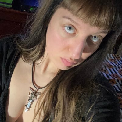 loneweirdgirl's profile picture. ▌ᴶᵘˢᵗ ᵃ ᒿᦲᦲᒿ ᵃⁿᵗⁱˢᵒᶜⁱᵃˡ c ᵤₙₜ ▌
