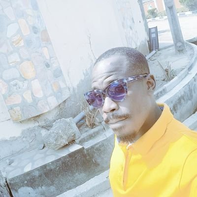 Fun loving,.....lover of God......PROFESSIONAL TAILOR📿👖✂️✂️✂️✂️