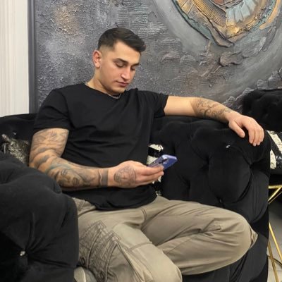 faarukkeeskin's profile picture. 54