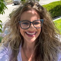 Elizabeth Armogida (@lizzyarmogida) 's Twitter Profile