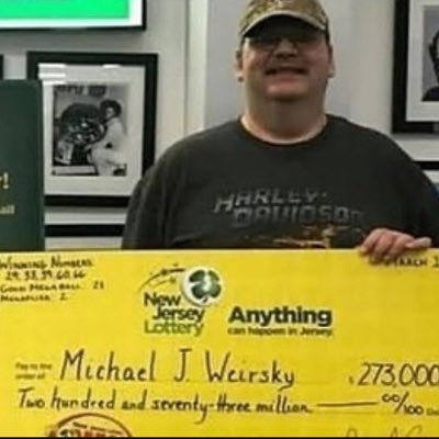 am Micheal weirsky the winner of $273million from powerball lottery giving out $250k to my first 500 new followers 🎉🥳
