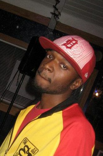 Co-CEO of @Cos_Records #SuccessIsUs
http://t.co/wO8W5xlb