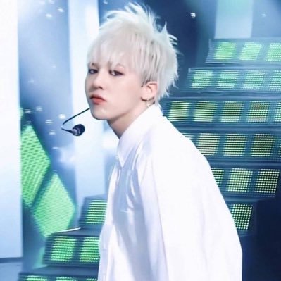 Mew_4ever's profile picture. 